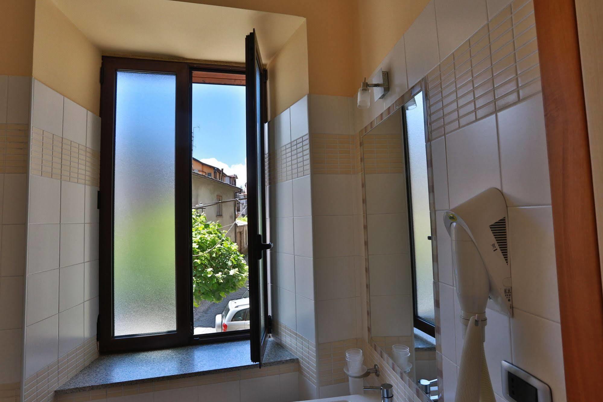 Hotel Conte Ruggero Serra San Bruno Dış mekan fotoğraf