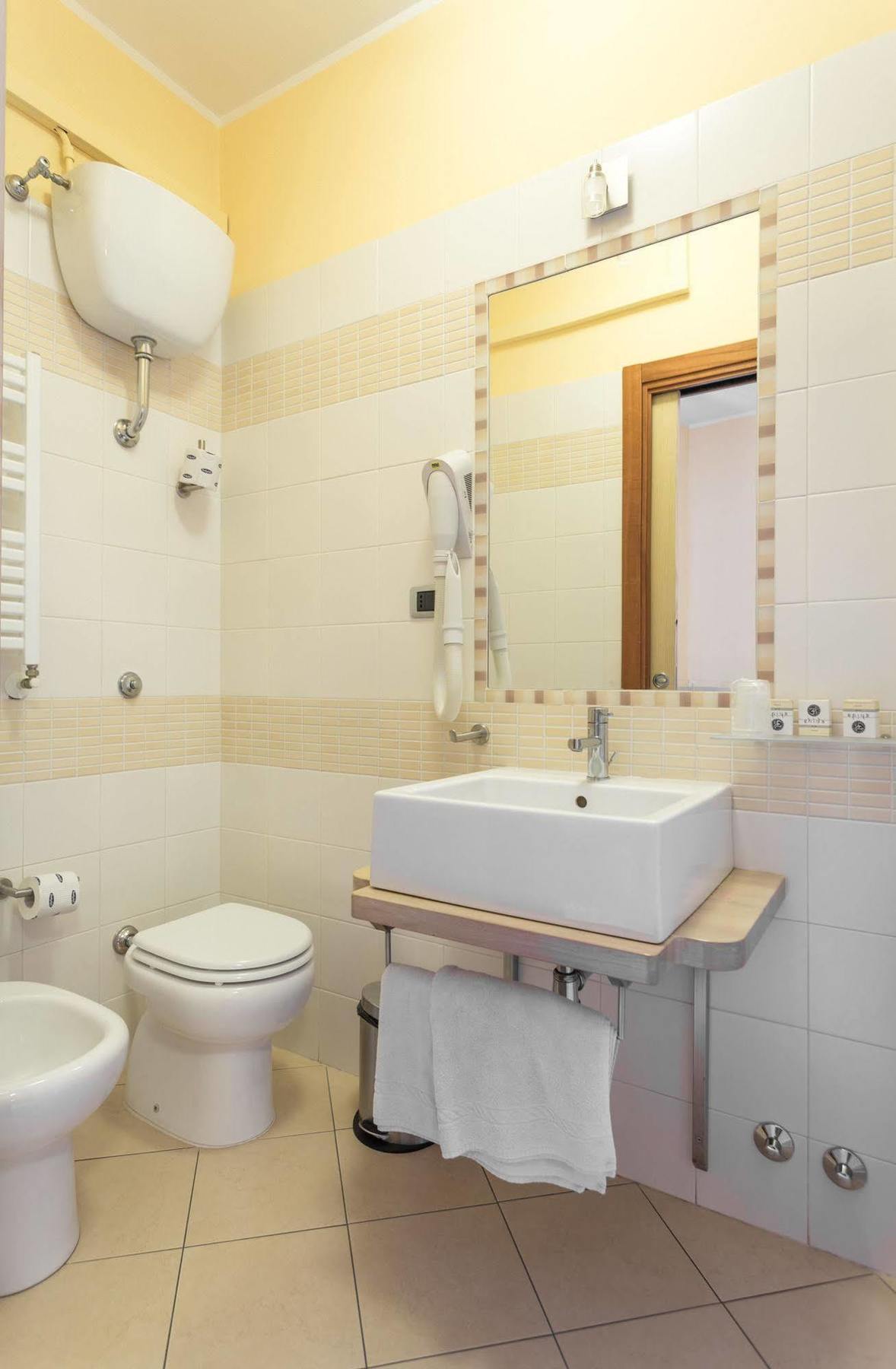 Hotel Conte Ruggero Serra San Bruno Dış mekan fotoğraf