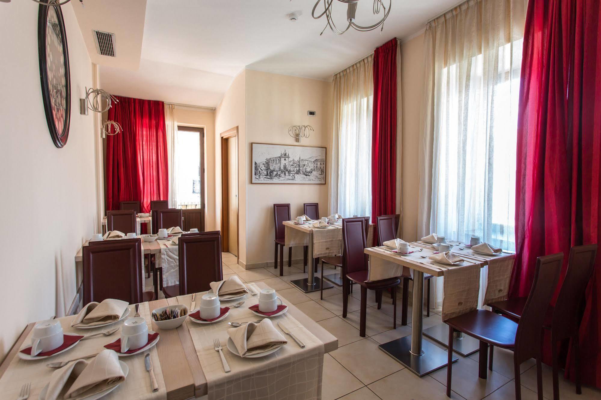 Hotel Conte Ruggero Serra San Bruno Dış mekan fotoğraf